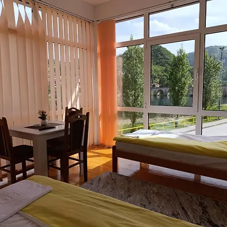 Helena 公寓 Višegrad