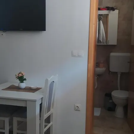 Helena Apartment